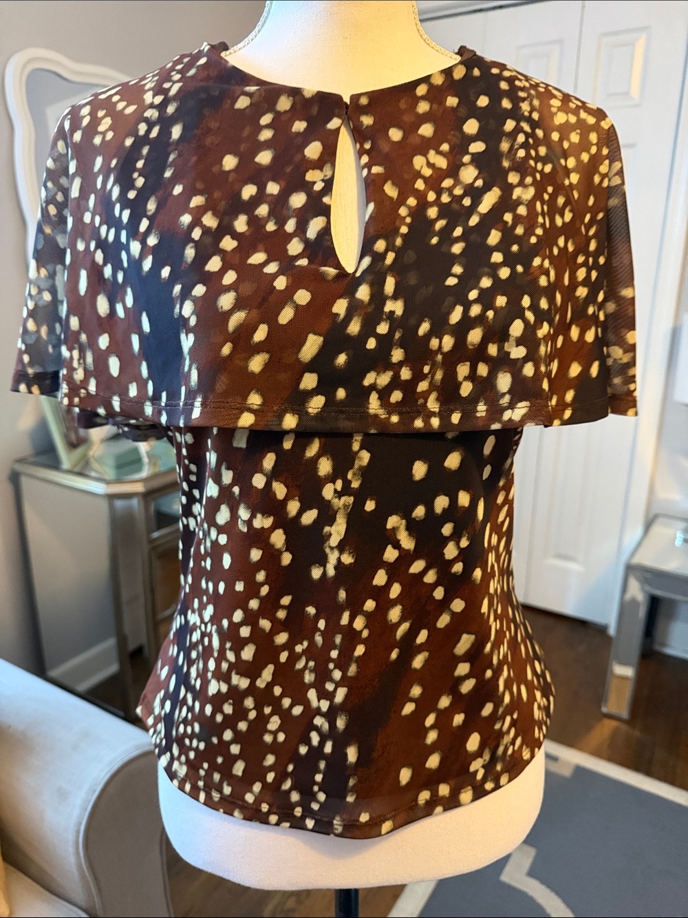 Steve Madden Brown, Cream & Black Print Top w/ Overlay "Fall Is Here" NWT Med ❤️